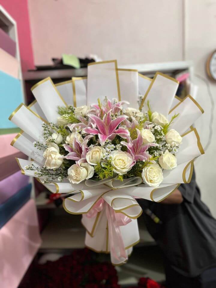 Buket Bunga Mawar Mix Lily sidoarjo