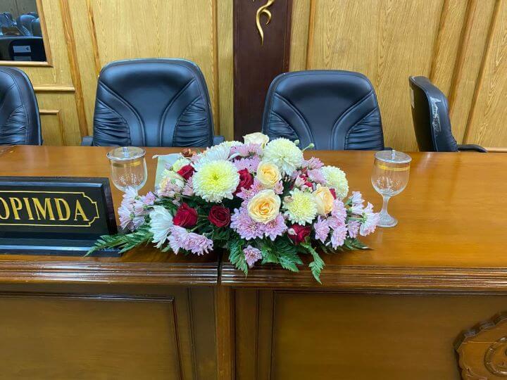 Bunga Meja Ovale sidoarjo